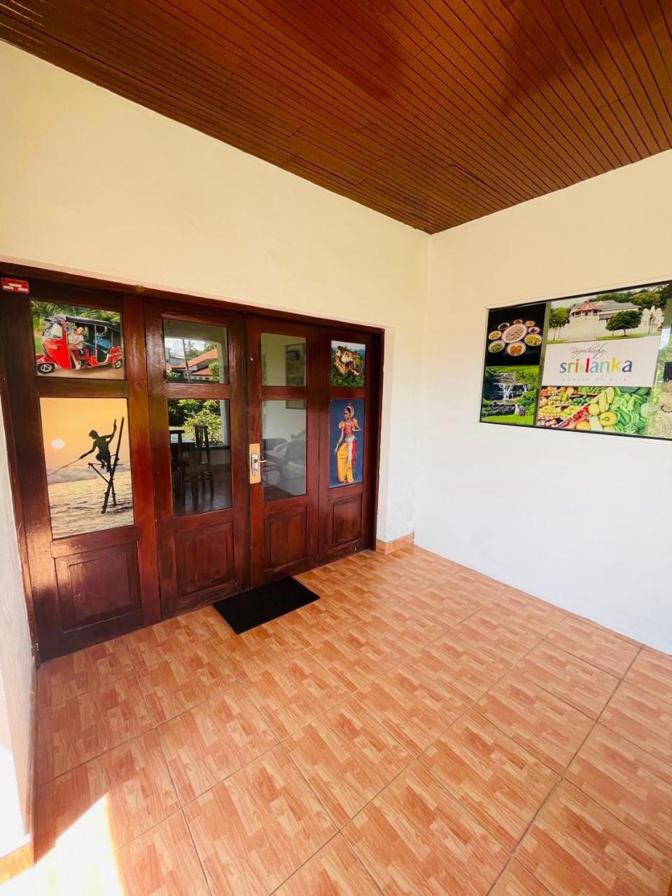 The Beez Hotel Negombo Luaran gambar