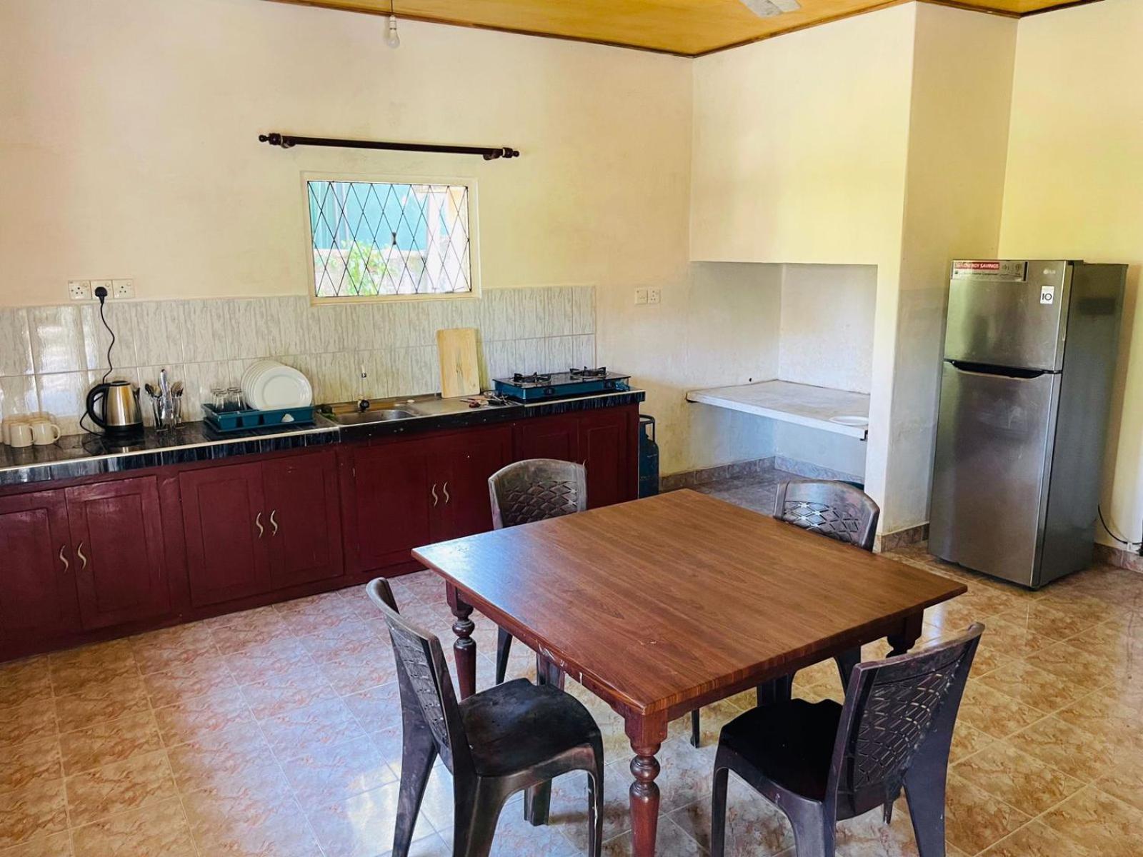 The Beez Hotel Negombo Luaran gambar